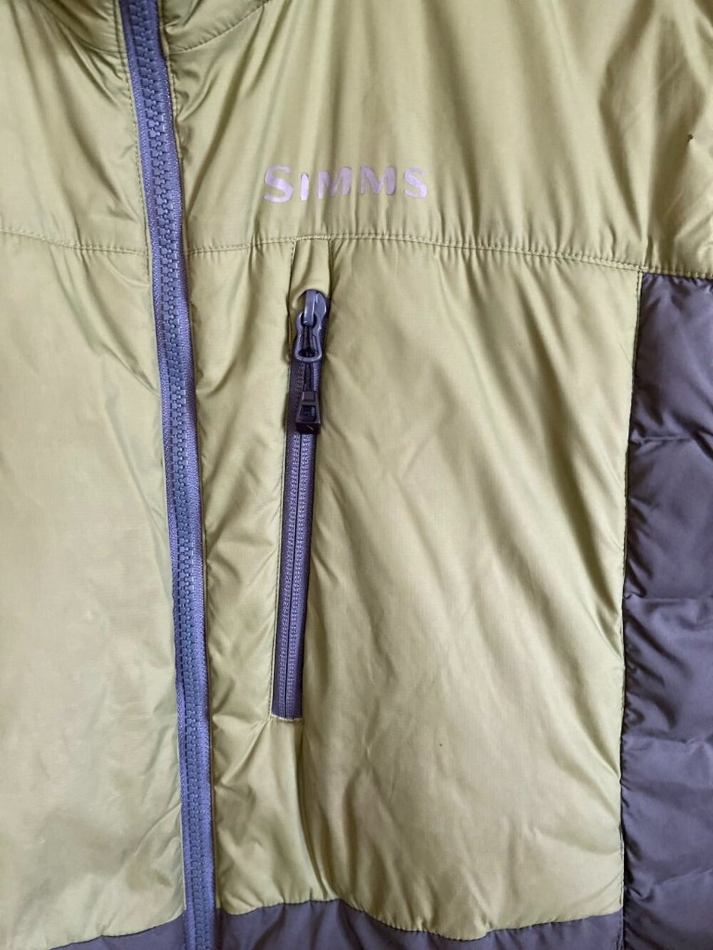 Simms West Fork Insulated Vest | Size M | Olive | PrimaLoft - Picture 5 of 11